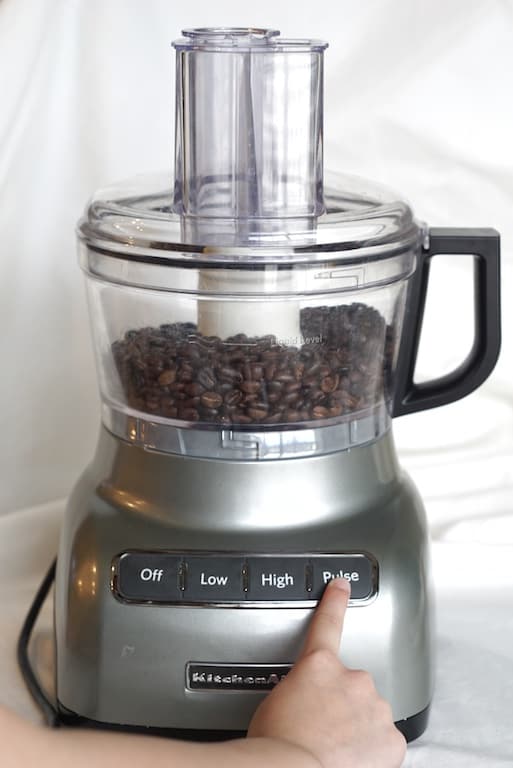 How to Grind Coffee Beans with a Food Processor? In 4 Easy Steps Top